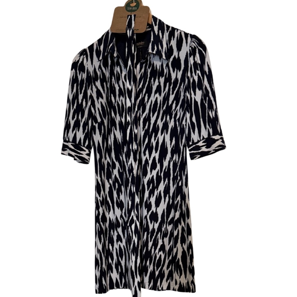 Laundry By Shelli Segal dark navy and White Patterned dress. Size 2.